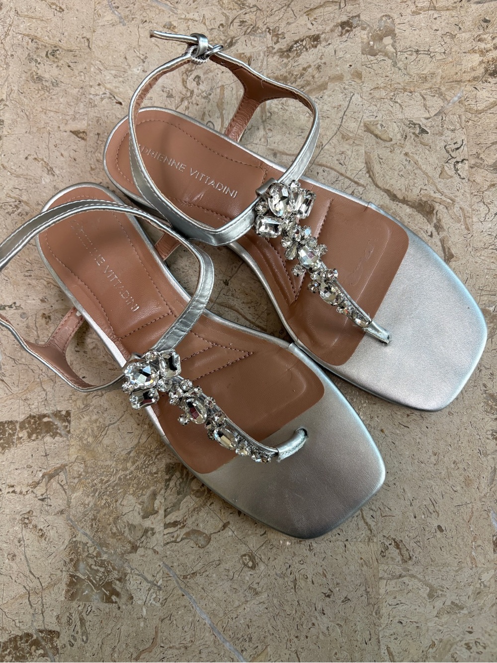 Elegant Metallic Silver Rhinestone Open Toe Sandal Pian Low Blok Heel Size 7